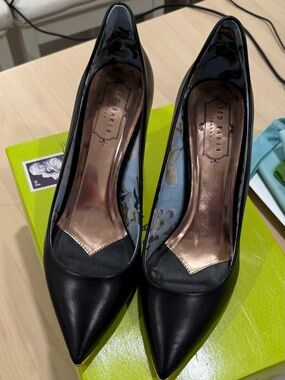 Ted Baker Heels Sz 8
